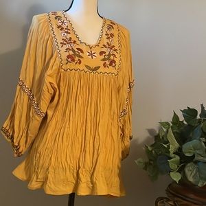 MAX STUDIO EMBROIDERY PEASANT STYLE BLOUSE.